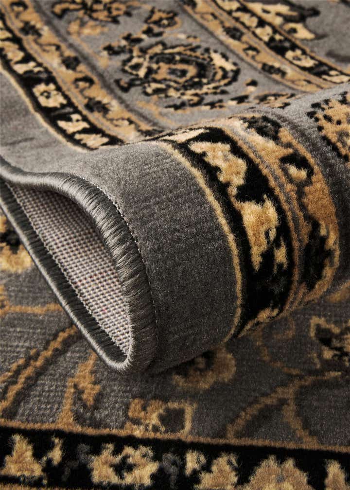 4' x 6' Kashan Design Rug