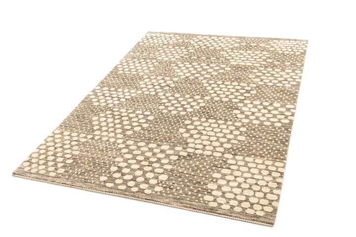 5' 5 x 7' 10 Hand Knotted Kashkuli Rug