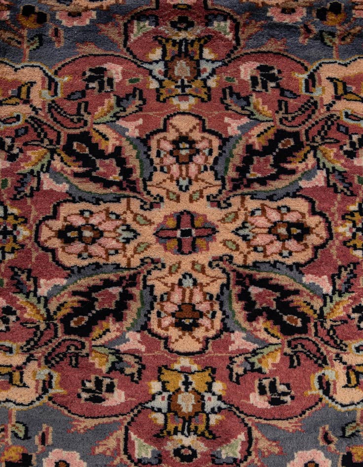 Detail image of 4' 2 x 6' 6  Hand Knotted Kashmir Oriental Wool Rug