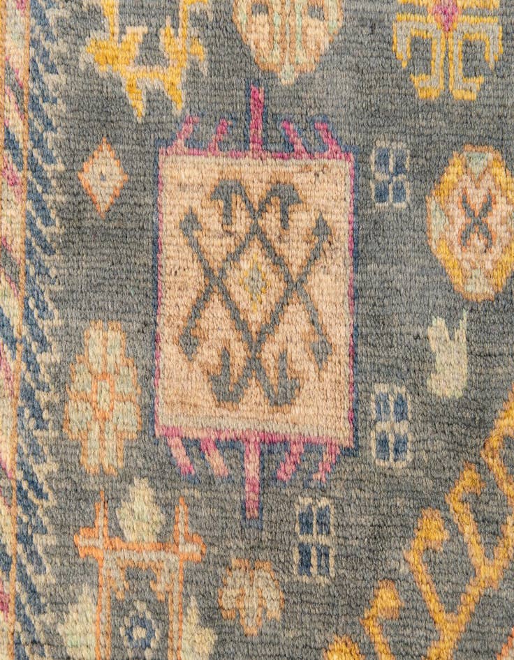 Detail image of 8' 2 x 10'  Hand Knotted Kazak Rug