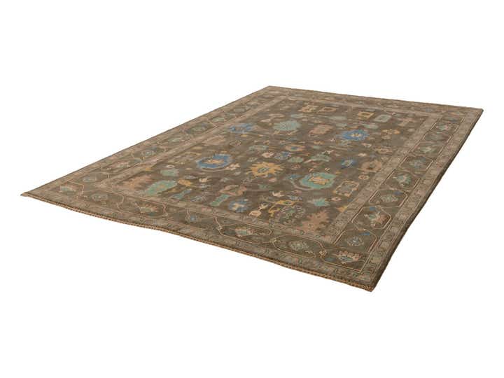6' 9 x 9' 5 Hand Knotted Kazak Rug