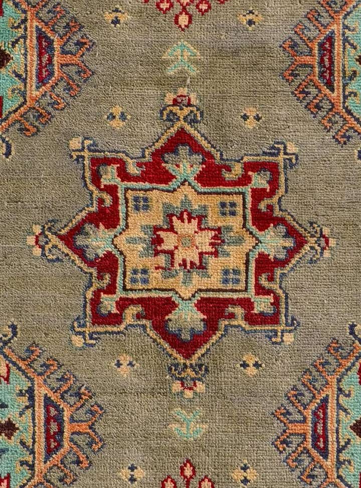 6' 8 x 9' 2 Hand Knotted Kazak Rug