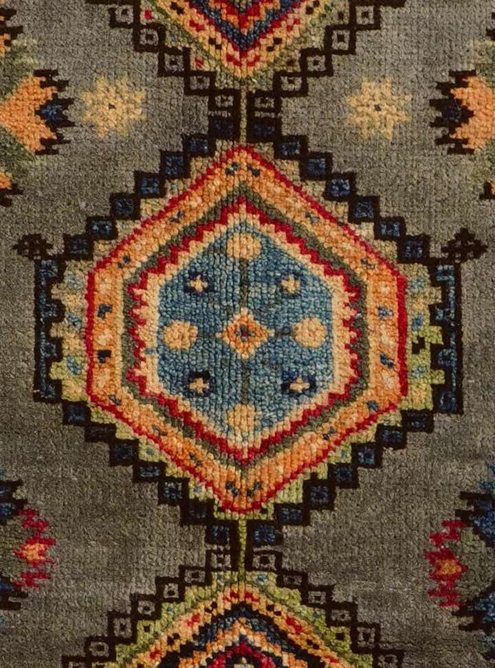 5' 8 x 8' Hand Knotted Kazak Rug