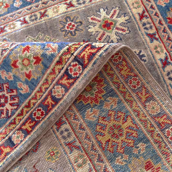 4' 2 x 6' Hand Knotted Kazak Rug