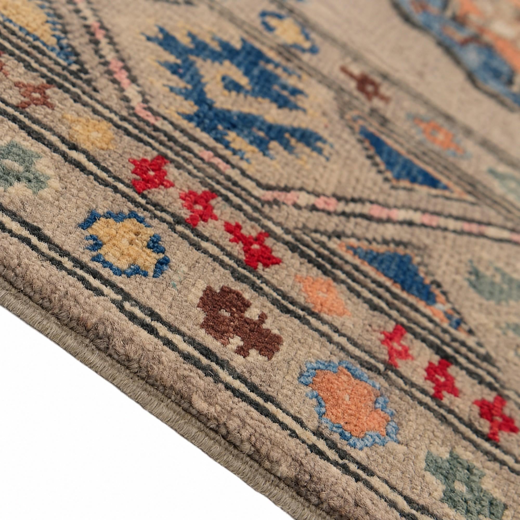 Detail image 8 of 12: 4' 11 x 6' 6 Hand Knotted Kazak Rug