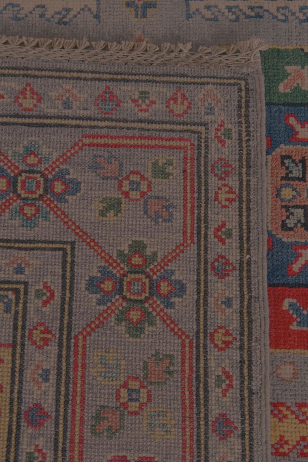 Detail image 12 of 12: 4' 3 x 6' Hand Knotted Kazak Rug