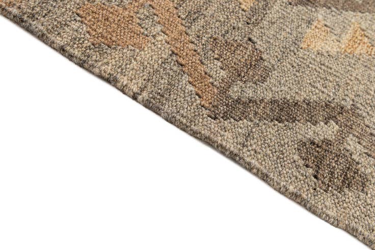 Detail image of 3' 5 x 4' 9 Hand Woven Kilim Maymana Wool Rug