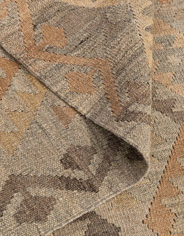 Detail image of 3' 5 x 4' 9  Hand Woven Kilim Maymana Wool Rug