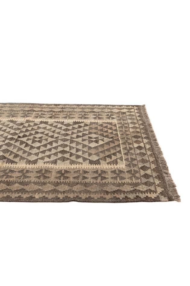 Detail image of 3' 5 x 4' 10 Hand Woven Kilim Maymana Wool Rug