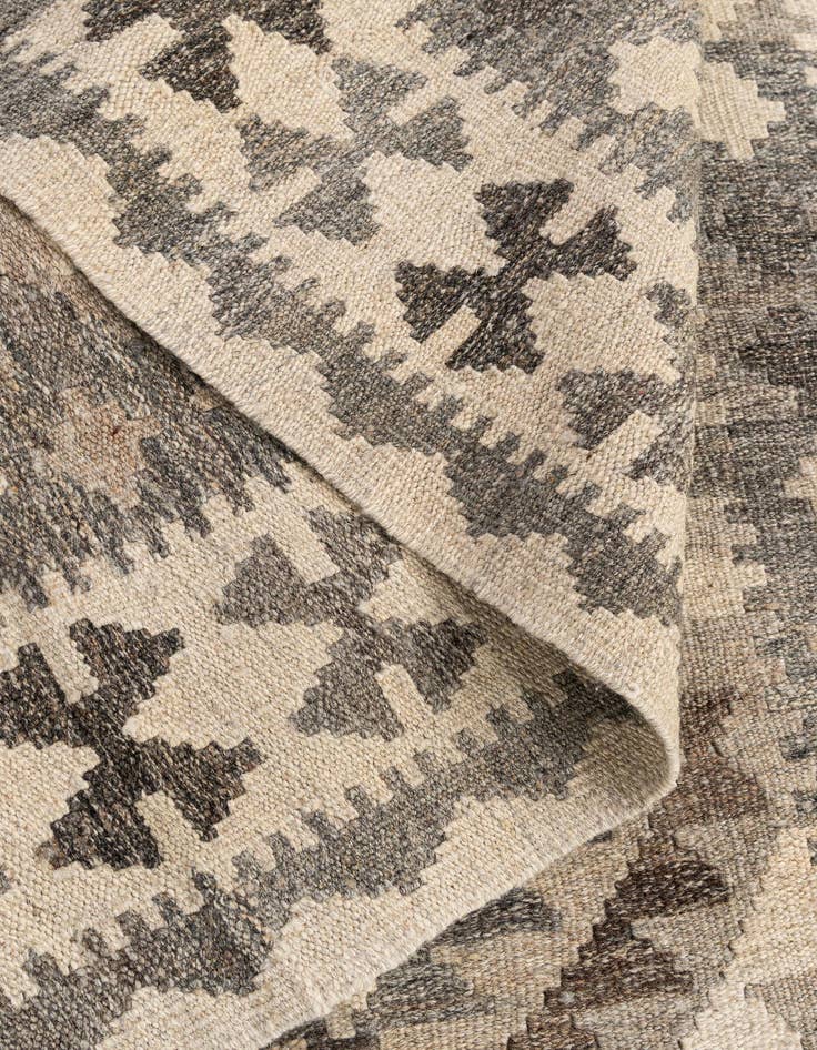 Detail image of 3' 4 x 5'  Hand Woven Kilim Maymana Wool Rug