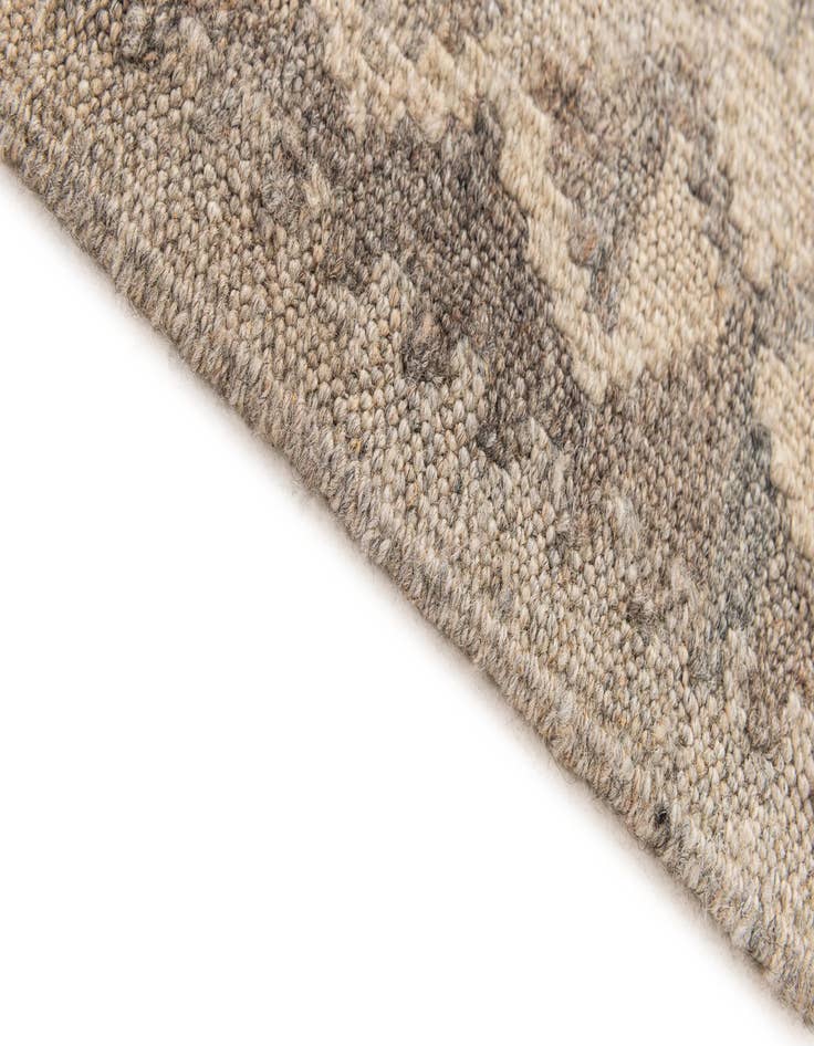 Detail image of 3' 3 x 5' 3  Hand Woven Kilim Maymana Wool Rug