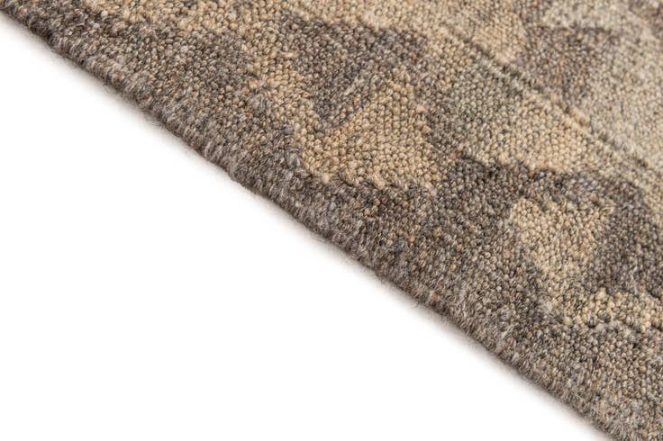 Detail image of 3' 4 x 5' 3 Hand Woven Kilim Maymana Wool Rug