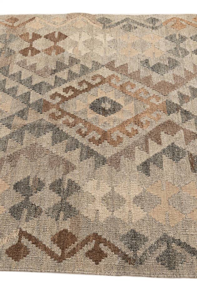 Detail image of 3' 3 x 5' 11 Hand Woven Kilim Maymana Wool Rug