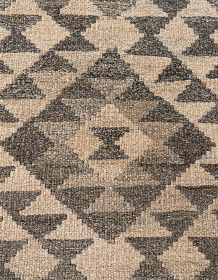 Detail image of 3' 6 x 5'  Hand Woven Kilim Maymana Wool Rug