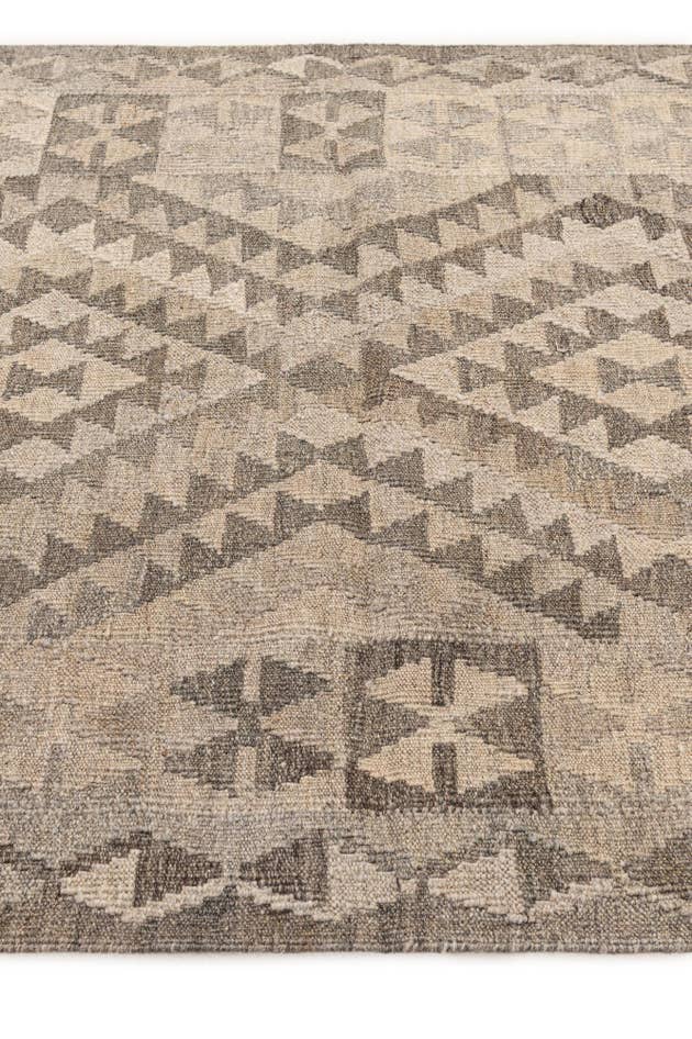 Detail image of 3' 7 x 4' 10 Hand Woven Kilim Maymana Wool Rug