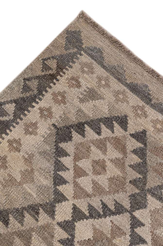 4' x 5' 10 Hand Woven Kilim Maymana Wool Rug