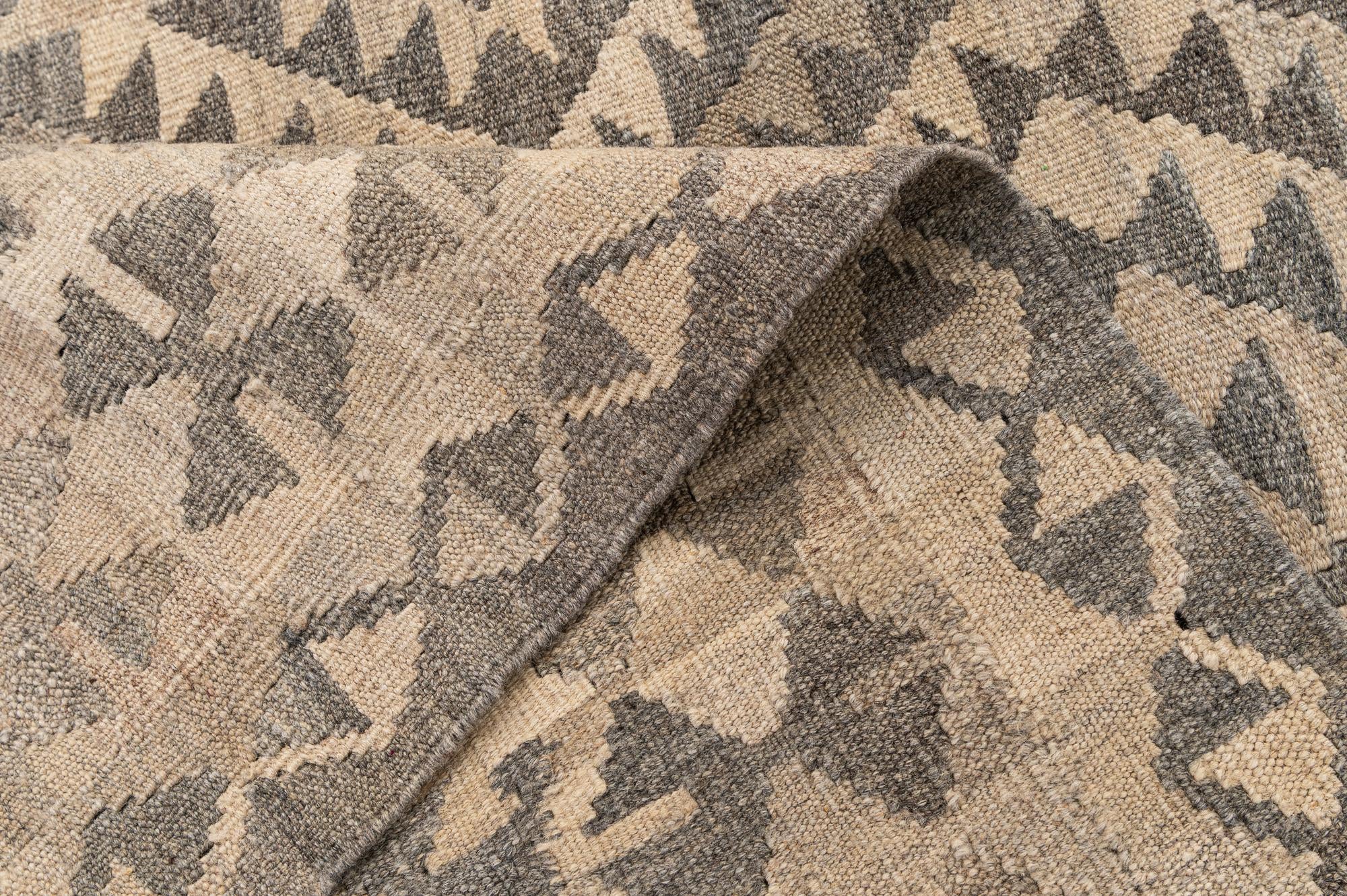 4' x 6' 1 Hand Woven Kilim Maymana Wool Rug