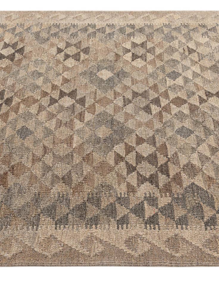 Detail image of 3' 10 x 5' 10  Hand Woven Kilim Maymana Wool Rug