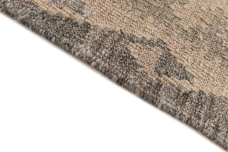 Detail image of 4' x 5' 11 Hand Woven Kilim Maymana Wool Rug