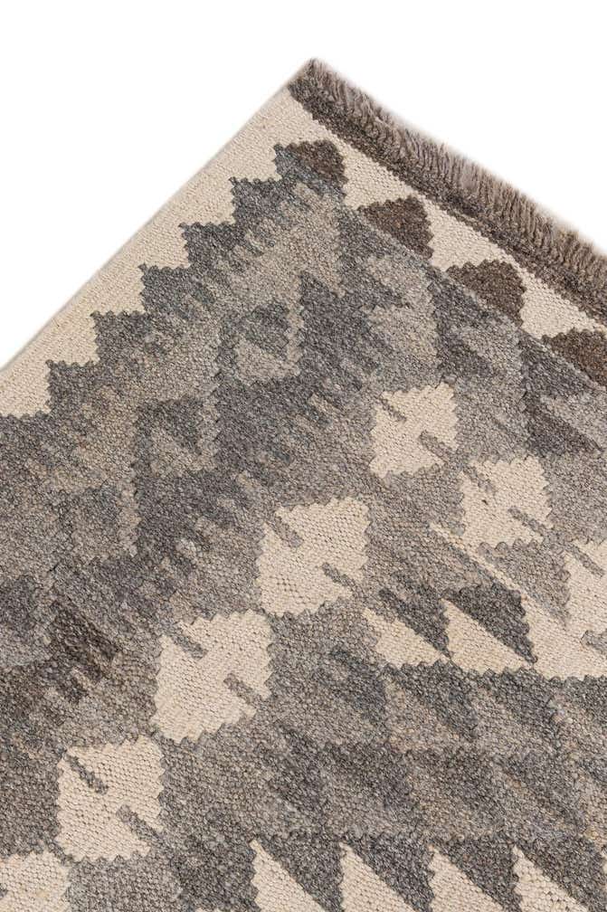 4' 1 x 5' 11 Hand Woven Kilim Maymana Wool Rug