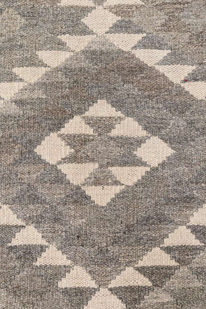 4' 1 x 5' 11 Hand Woven Kilim Maymana Wool Rug