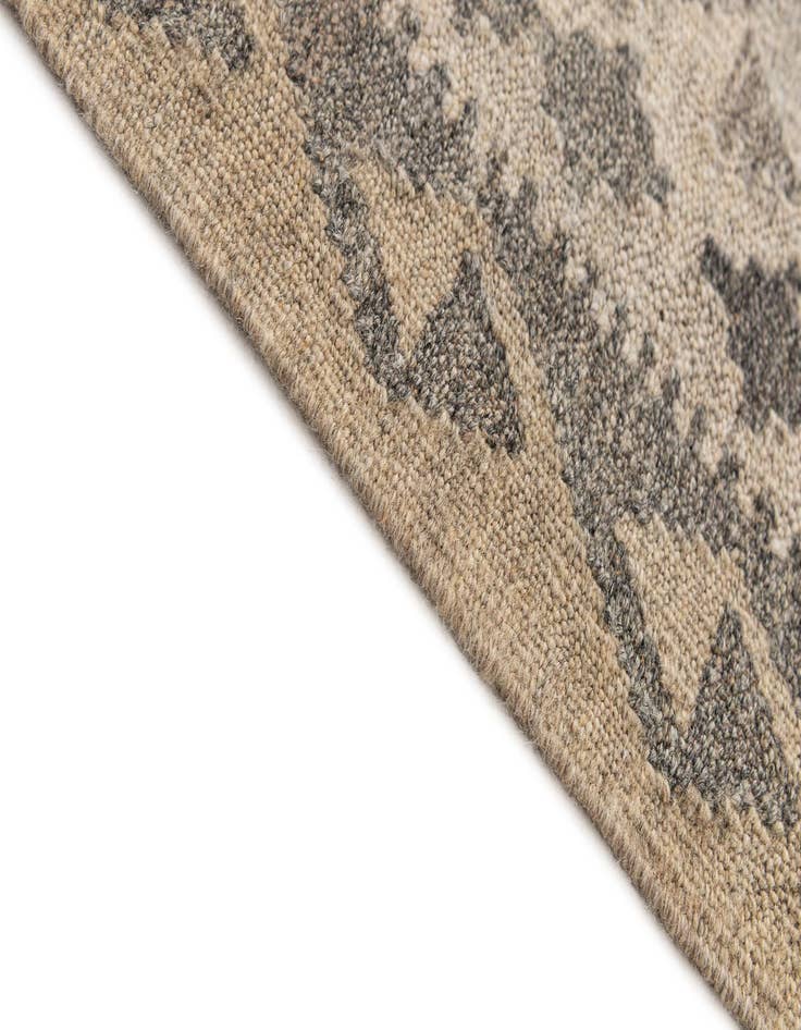 Detail image of 3' 11 x 6'  Hand Woven Kilim Maymana Wool Rug