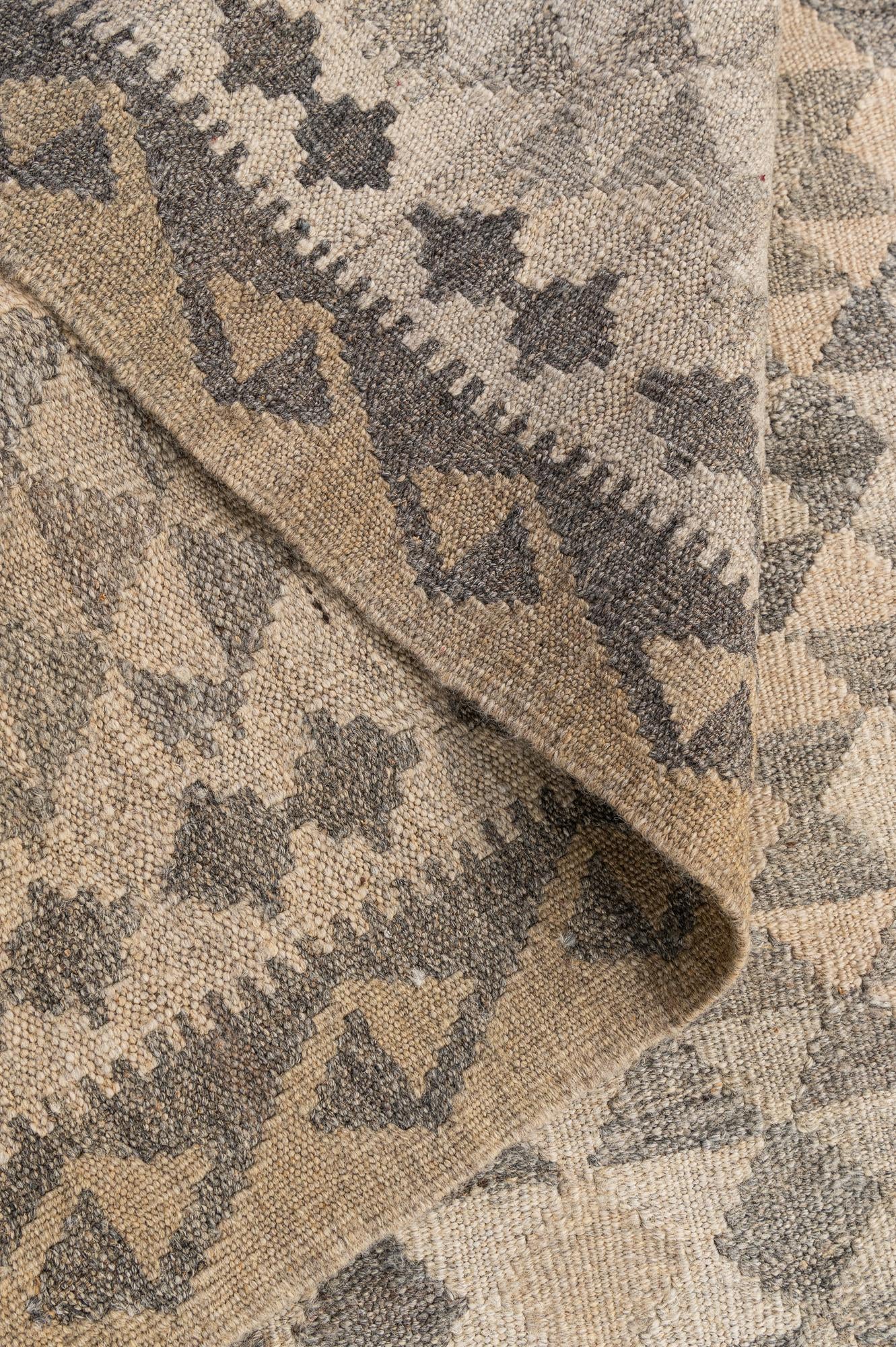 3' 11 x 6' Hand Woven Kilim Maymana Wool Rug