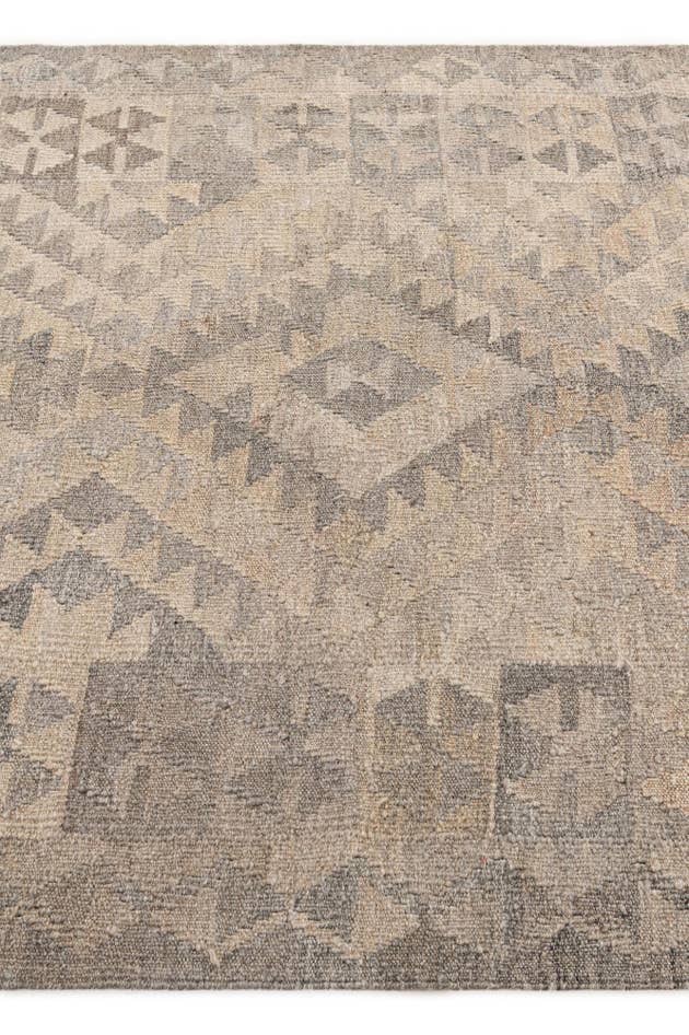 Detail image of 3' 11 x 6' Kilim Maymana Wool Rug