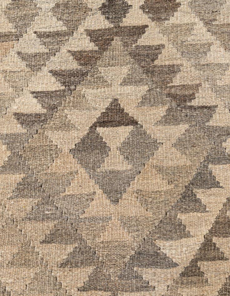 Detail image of 4' x 5' 11  Hand Woven Kilim Maymana Wool Rug