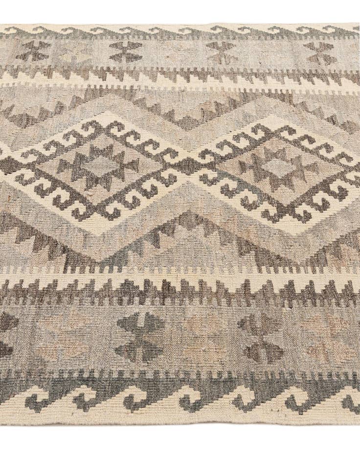 Detail image of 4' x 6' 1  Hand Woven Kilim Maymana Wool Rug