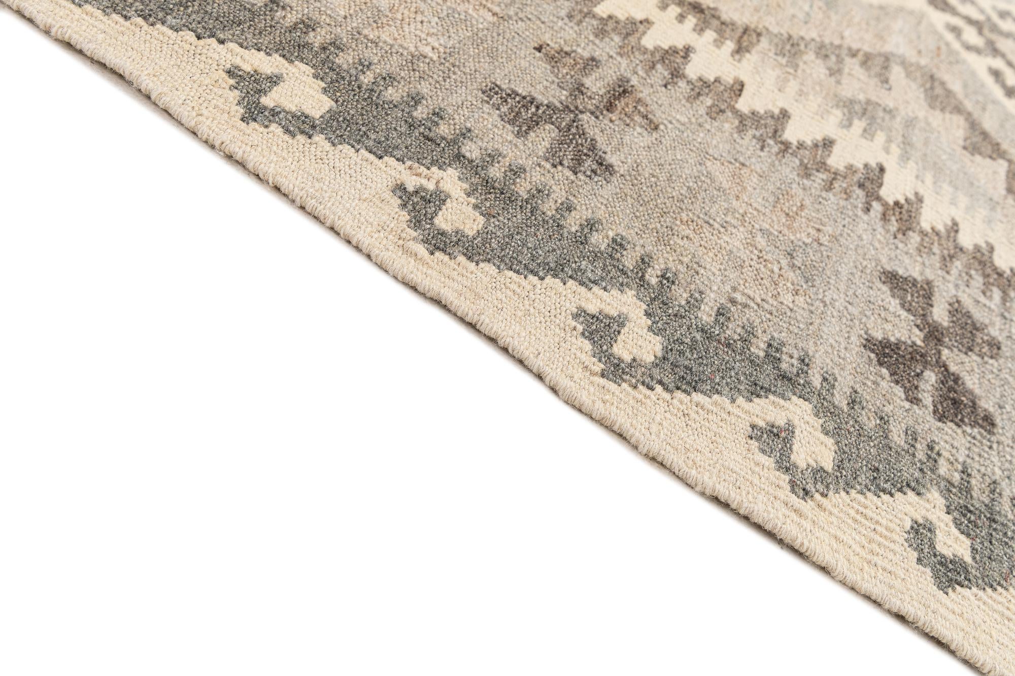 4' x 6' 1 Hand Woven Kilim Maymana Wool Rug