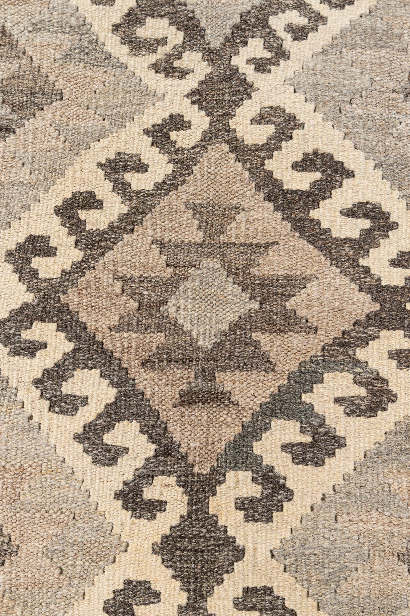 4' x 6' 1 Hand Woven Kilim Maymana Wool Rug