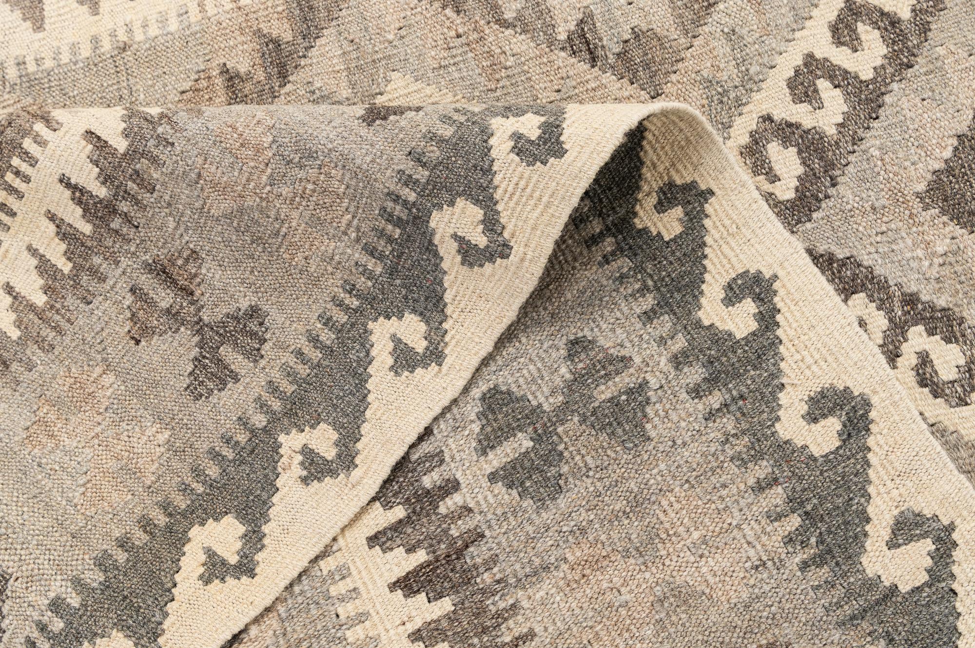 4' x 6' 1 Hand Woven Kilim Maymana Wool Rug