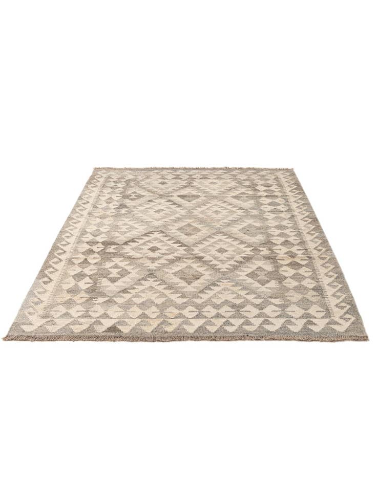 Detail image of 4' 2 x 6'  Hand Woven Kilim Maymana Wool Rug