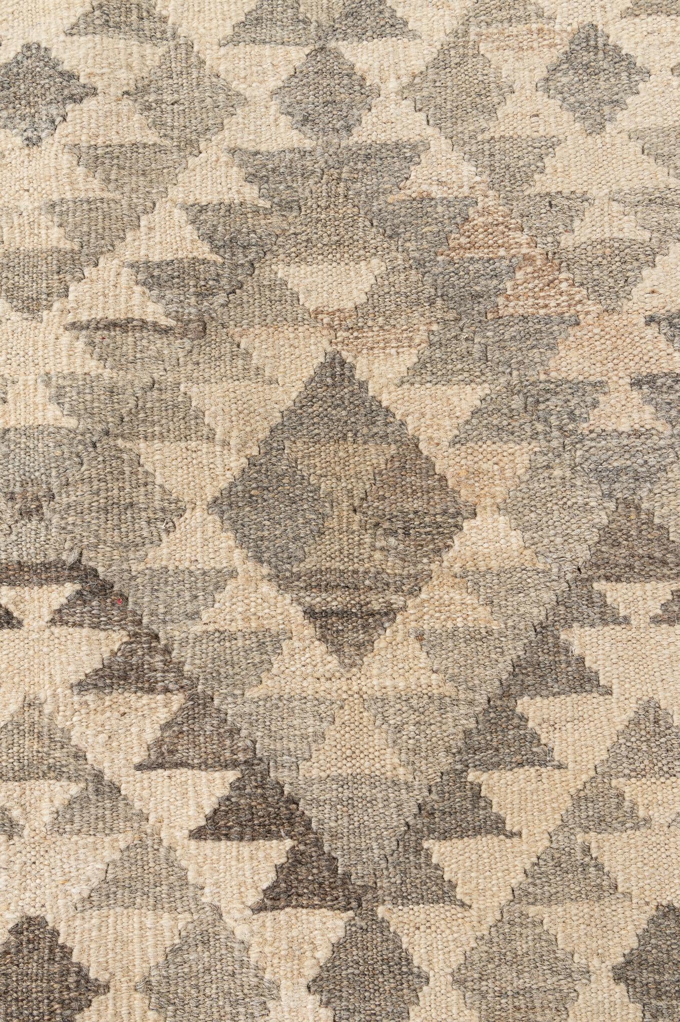 4' 2 x 6' Hand Woven Kilim Maymana Wool Rug