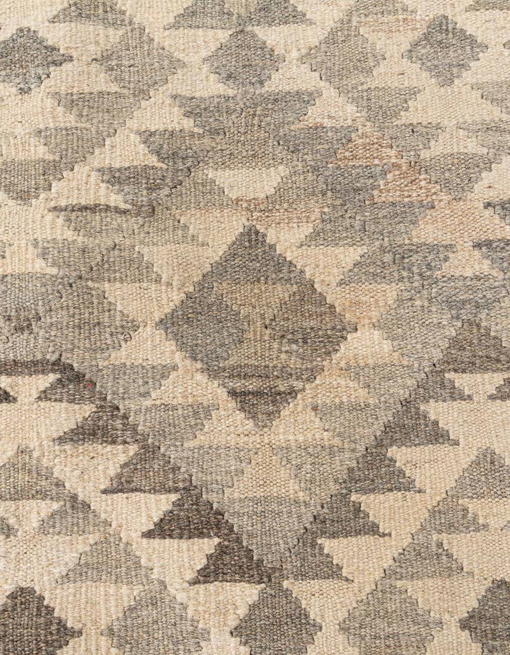 Detail image of 4' 2 x 6'  Hand Woven Kilim Maymana Wool Rug