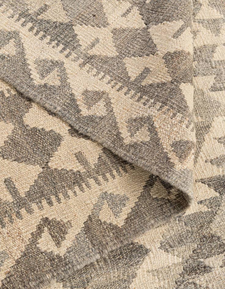 Detail image of 4' 2 x 6'  Hand Woven Kilim Maymana Wool Rug