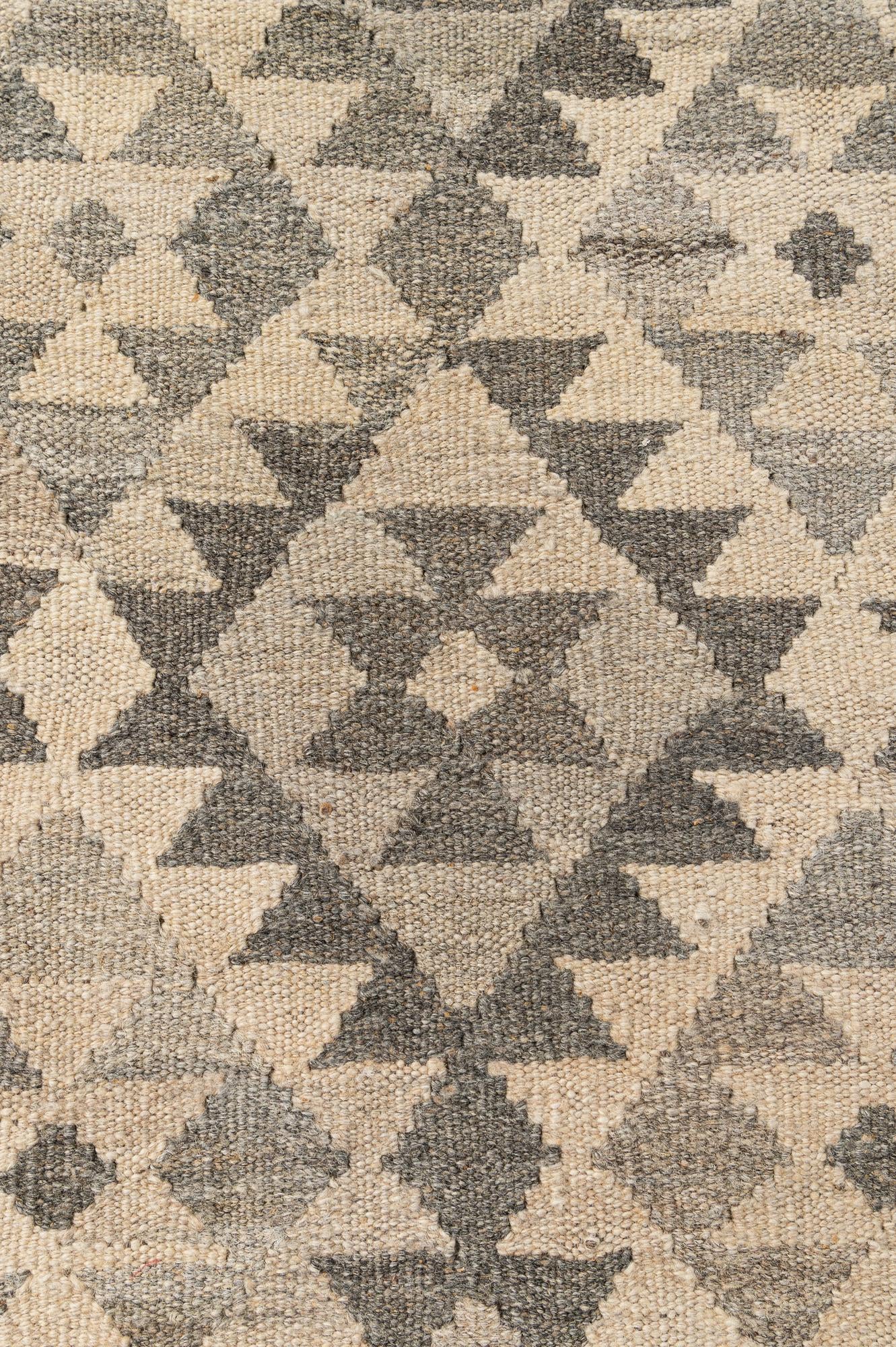 4' 1 x 5' 11 Hand Woven Kilim Maymana Wool Rug