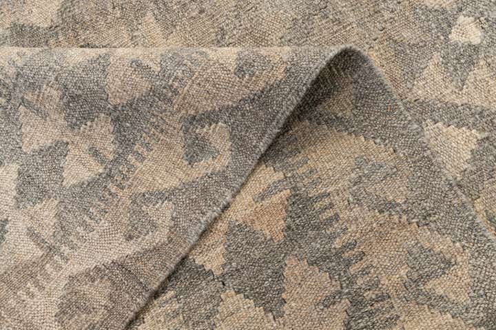 4' x 6' 1 Hand Woven Kilim Maymana Wool Rug