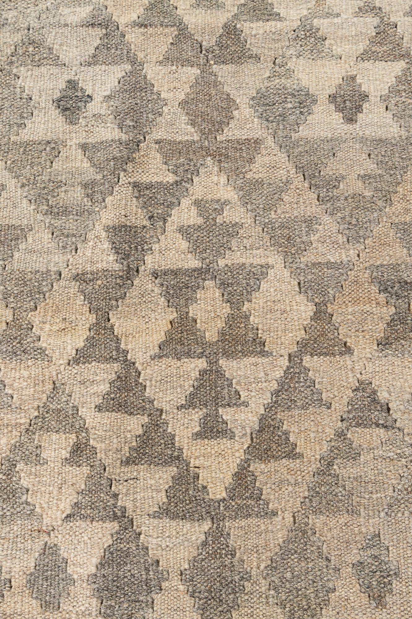 4' 1 x 6' Hand Woven Kilim Maymana Wool Rug
