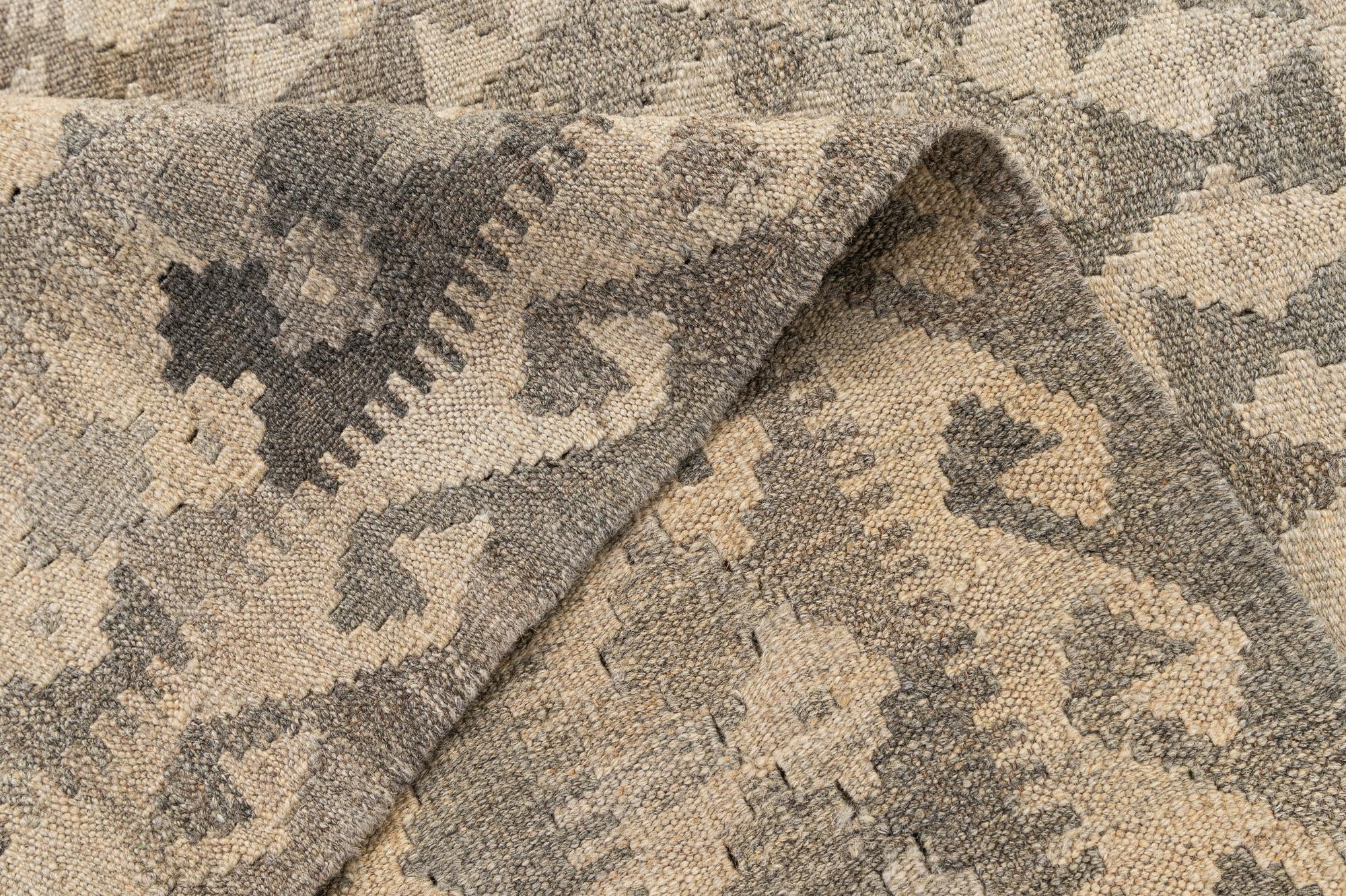 4' 1 x 6' Hand Woven Kilim Maymana Wool Rug
