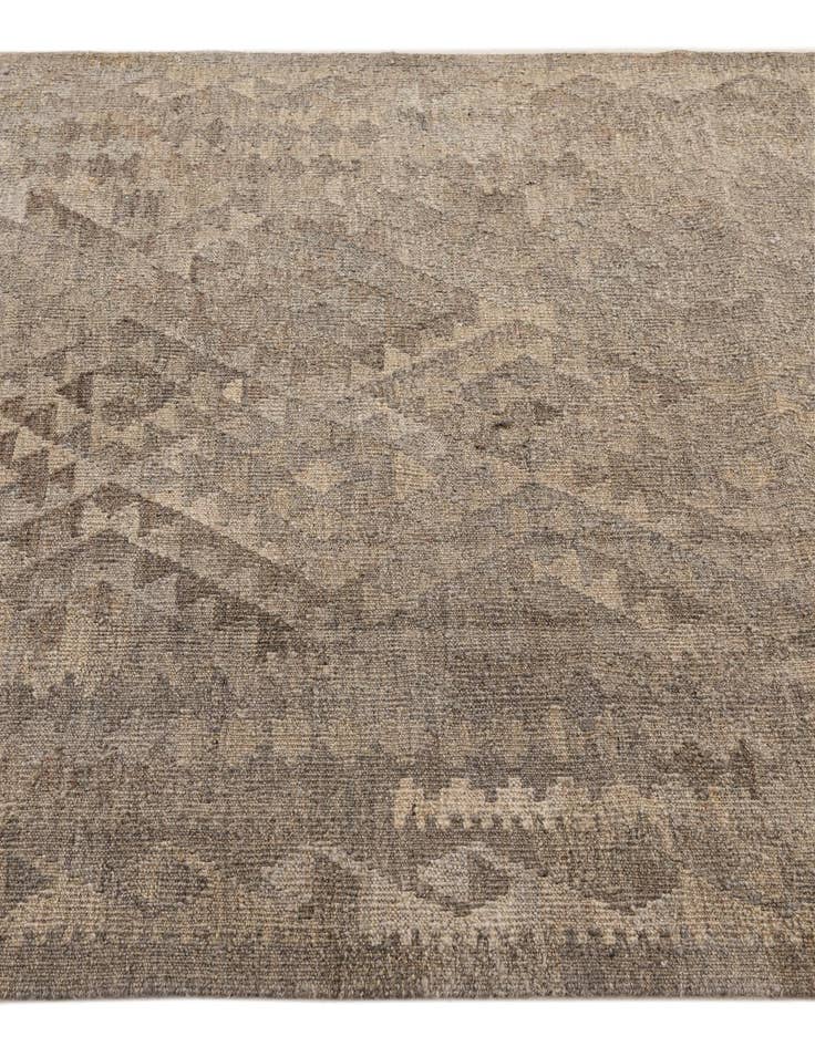 Detail image of 4' x 5' 9 Hand Woven Kilim Maymana Wool Rug