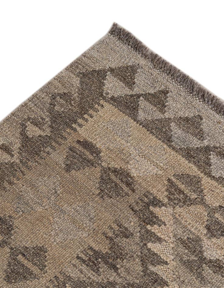 Detail image of 3' 11 x 6'  Hand Woven Kilim Maymana Wool Rug