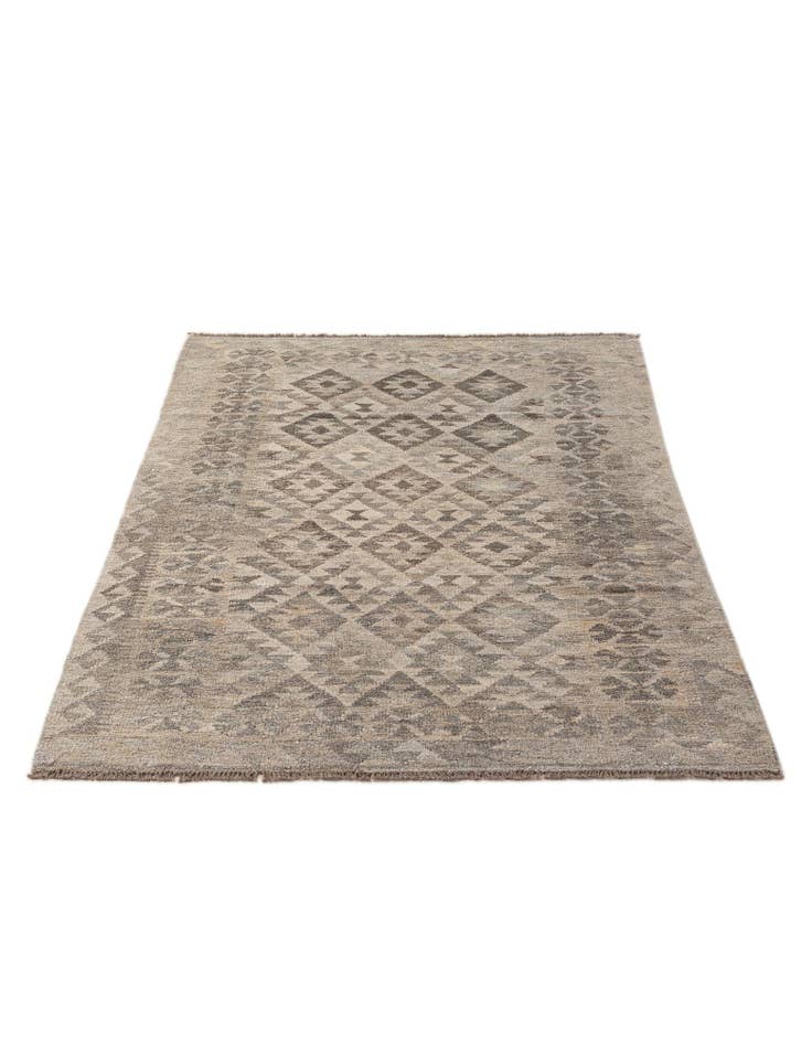 Detail image of 4' 1 x 6' Hand Woven Kilim Maymana Wool Rug