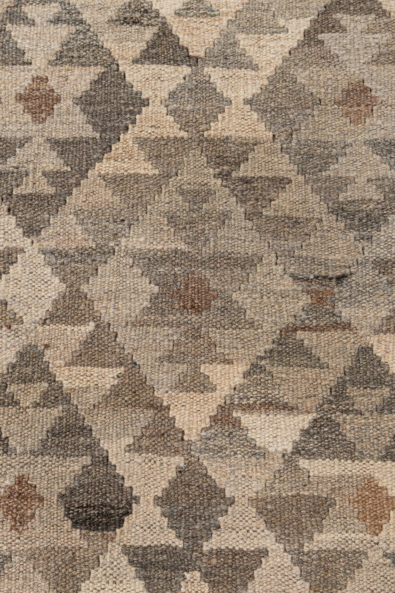 4' x 6' Hand Knotted Kilim Maymana Wool Rug