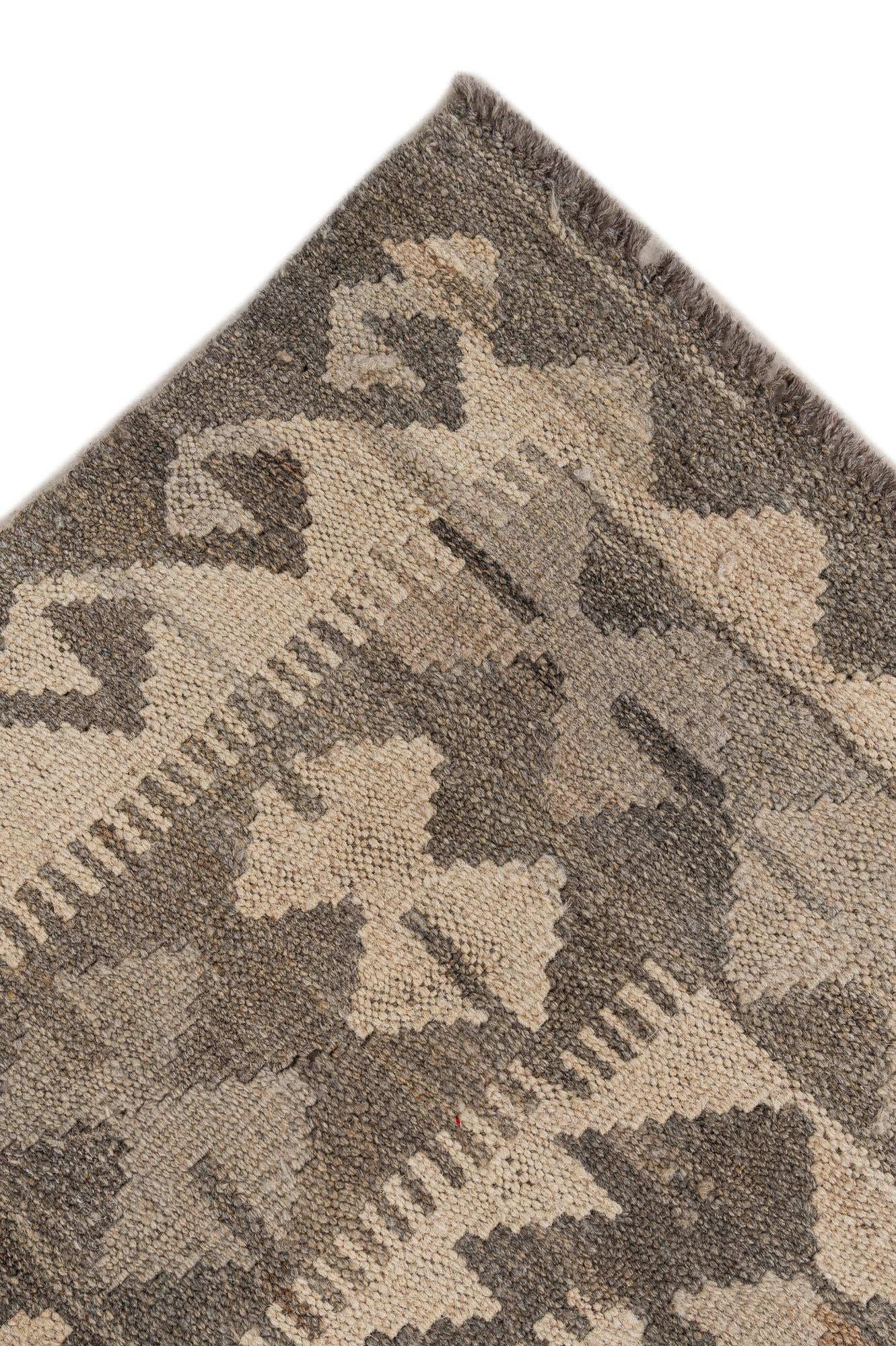 4' x 6' Hand Knotted Kilim Maymana Wool Rug
