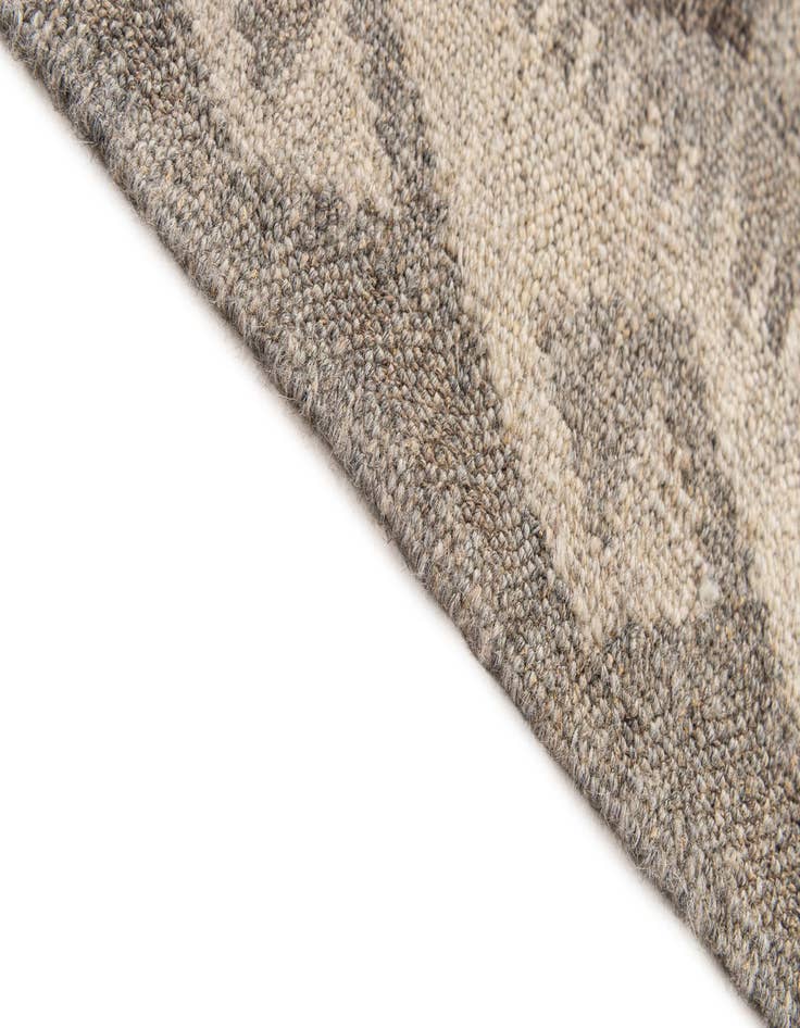 Detail image of 3' 11 x 6'  Hand Woven Kilim Maymana Wool Rug