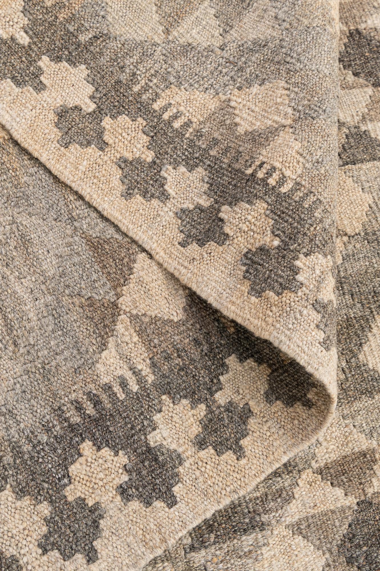 4' x 5' 11 Hand Woven Kilim Maymana Wool Rug