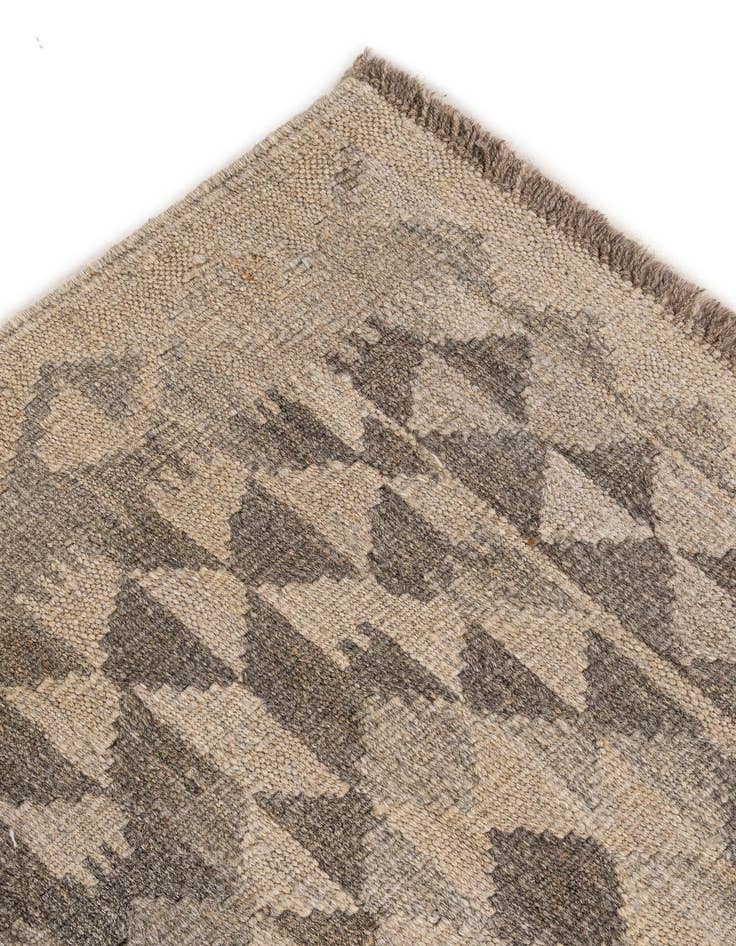 Detail image of 3' 10 x 6'  Hand Woven Kilim Maymana Wool Rug