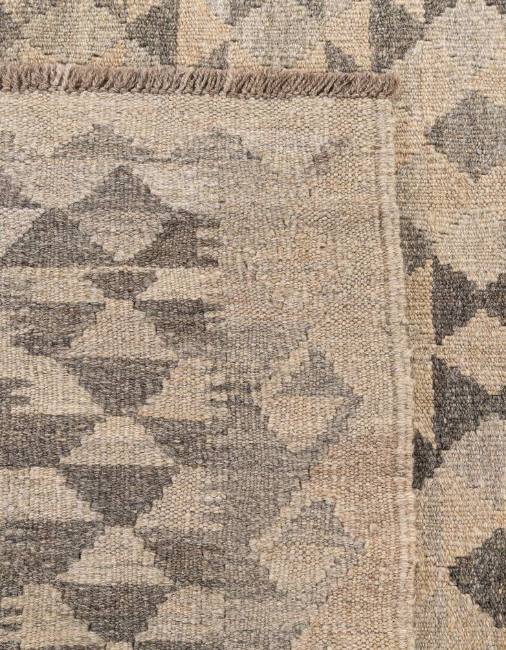 Detail image of 3' 10 x 6'  Hand Woven Kilim Maymana Wool Rug